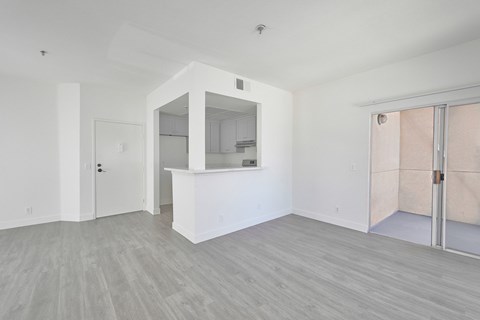Floor plan for 1 bed, 1 bath, 700 sqft